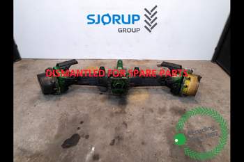 John Deere 6150M  Disassembled front axle