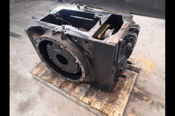 salg af New Holland T8040  Rear Transmission