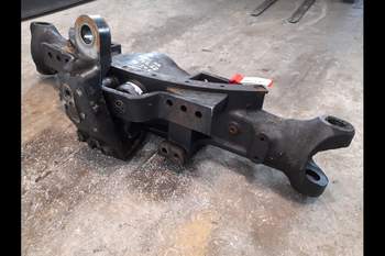 salg af New Holland T8040  Front axle house