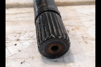 salg af New Holland T8040  Drive shaft