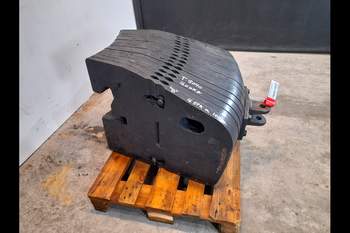 salg af New Holland T8040  Weight block