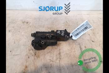 New Holland T7.200  Hydraulic brake valve