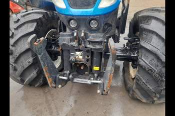 salg af New Holland T7.260 traktor