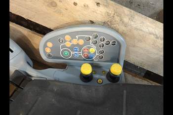 salg af New Holland T7.260  Armrest control unit