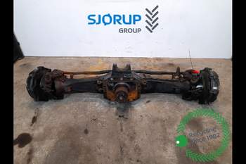 New Holland T7060  Front Axle