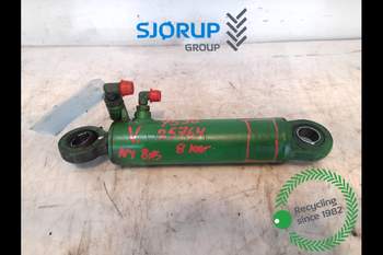 John Deere 7530  Hydraulic Cylinder