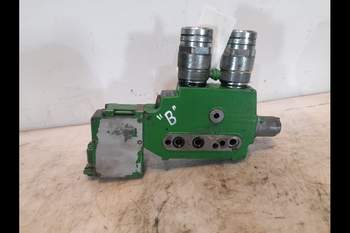 salg af John Deere 7530  Remote control valve