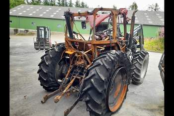 salg af Case Farmall 115A traktor