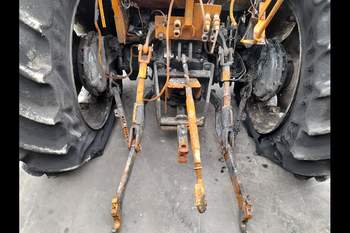 salg af Case Farmall 115A traktor