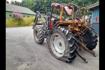 salg af Case Farmall 115A traktor