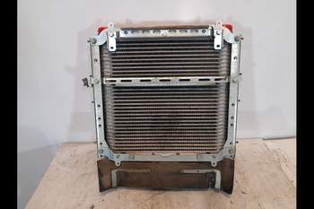 salg af Intercooler Case Farmall 115A 