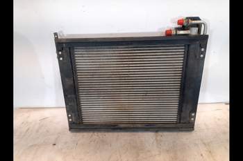 salg af Case Farmall 115A  Condenser