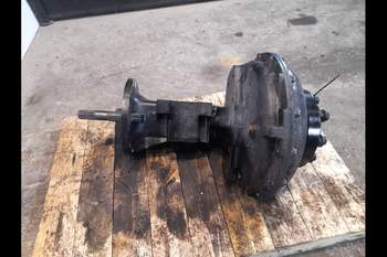 salg af Case Farmall 115A RIGHT Rear Half Axle