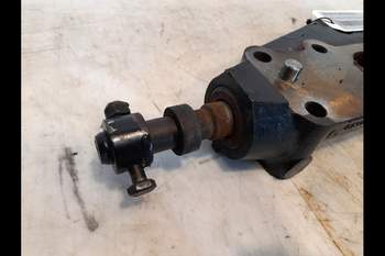 salg af Halter f. Unterlenker Case Farmall 115A 