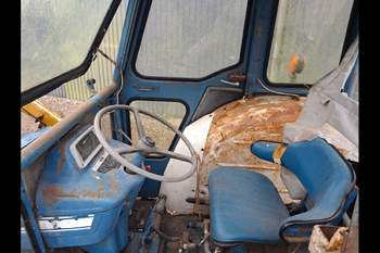 salg af Ford 4000 traktor