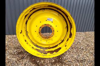 salg af John Deere 6620 LEFT Rear Rim