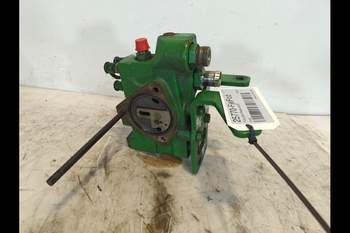 salg af John Deere 6620  Hydraulic Valve support