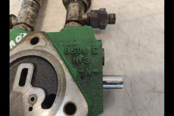 salg af John Deere 6620  Remote control valve