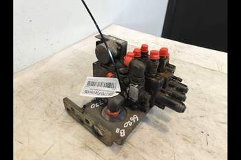 salg af John Deere 6620  Remote control valve