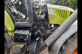 salg af Claas Arion 660 traktor