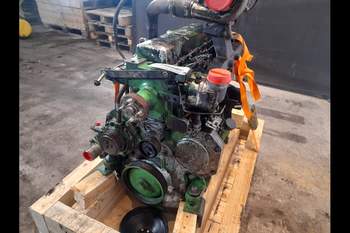 salg af Motor John Deere 5720 