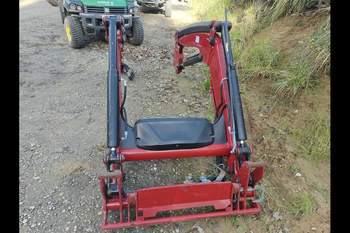 salg af Case Farmall 115c traktor