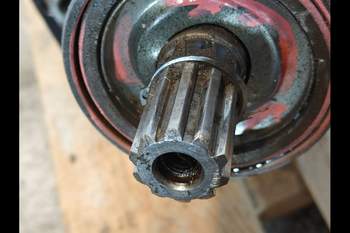 salg af Case Farmall 115c  Front axle differential