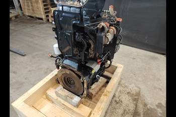 salg af Case Farmall 115c  Engine