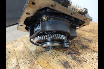 salg af Zapfwellengetriebe Case Farmall 115c 