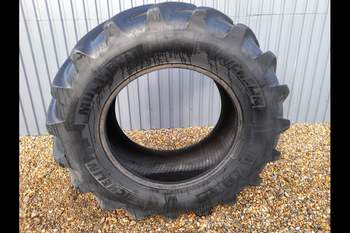 salg af New Holland T6.160 RIGHT Tire