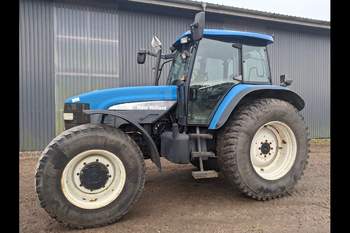 salg af New Holland TM155 traktor