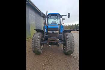 salg af New Holland TM155 traktor