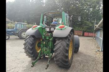 salg af John Deere 6920 traktor