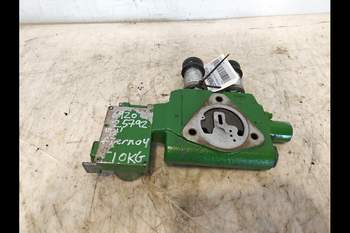 salg af John Deere 6920  Remote control valve