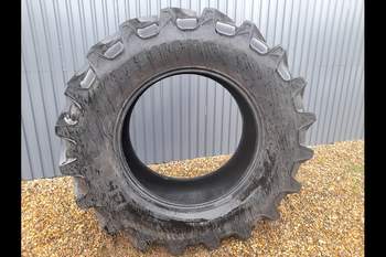 salg af Deutz-Fahr Agrotron M620 LEFT Tire