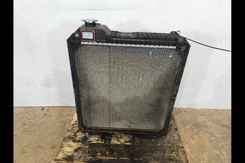 salg af Case MX135  Water Radiator