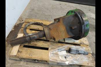 salg af John Deere 7810 LEFT Rear Half Axle