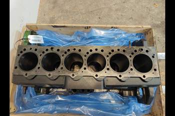 salg af John Deere 7810  Engine Block