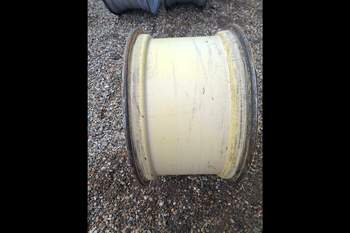 salg af John Deere 6830 RIGHT Front Rim