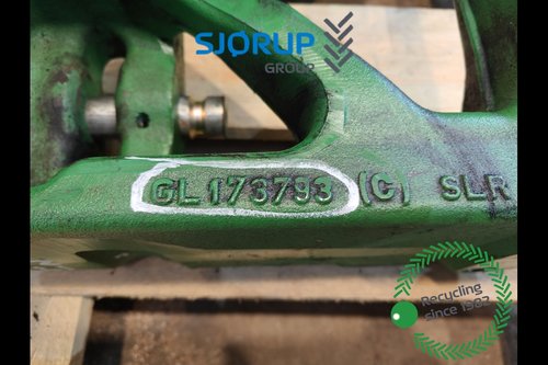 salg af John Deere 6830  Front axle support