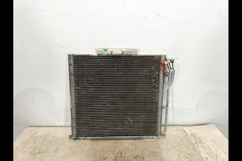 salg af John Deere 6830  Condenser