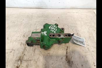 salg af John Deere 6830  Hydraulic lift valve