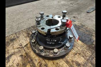 salg af New Holland T7.250 RIGHT Rear wheelhub (Amercian type)