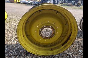 salg af John Deere 6420 S RIGHT Rear Rim