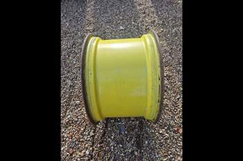 salg af John Deere 6420 S LEFT Front Rim