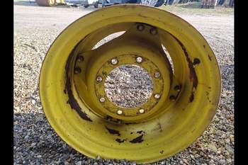 salg af John Deere 6420 S LEFT Front Rim