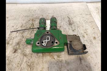 salg af John Deere 6420 S  Remote control valve