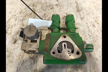 salg af John Deere 6420 S  Remote control valve