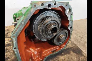 salg af John Deere 6420 S  Transmission