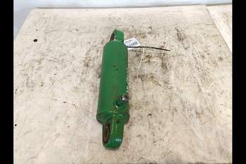 salg af John Deere 6420 S RIGHT Lift Cylinder